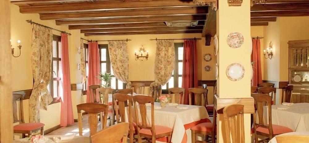 Hospederia Del Zenete Hotell La Calahorra Restaurant bilde